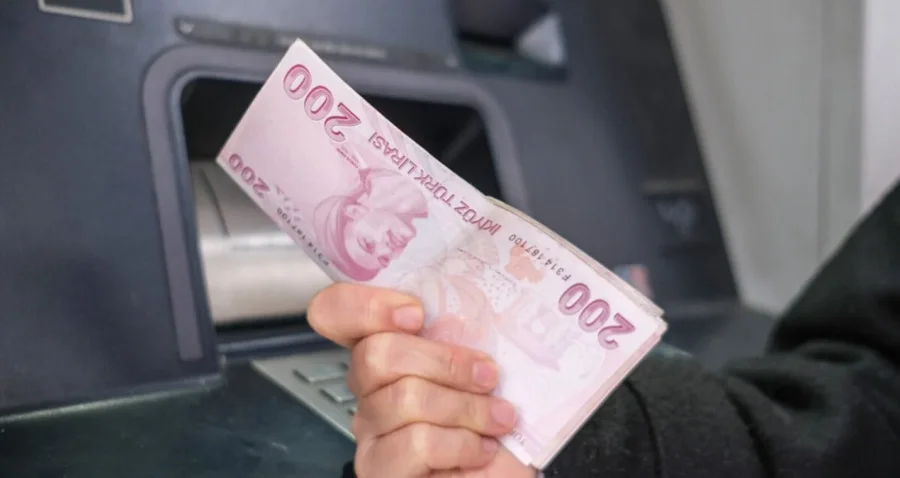 ATM ‘lerde zorunlu oluyor. “Lütfen Şifrenizi değiştirin”…