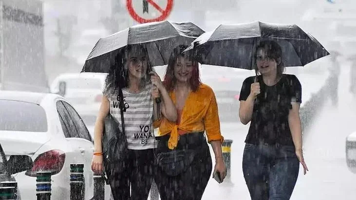 Meteoroloji saat verdi: Yağış ve fırtına uyarısı